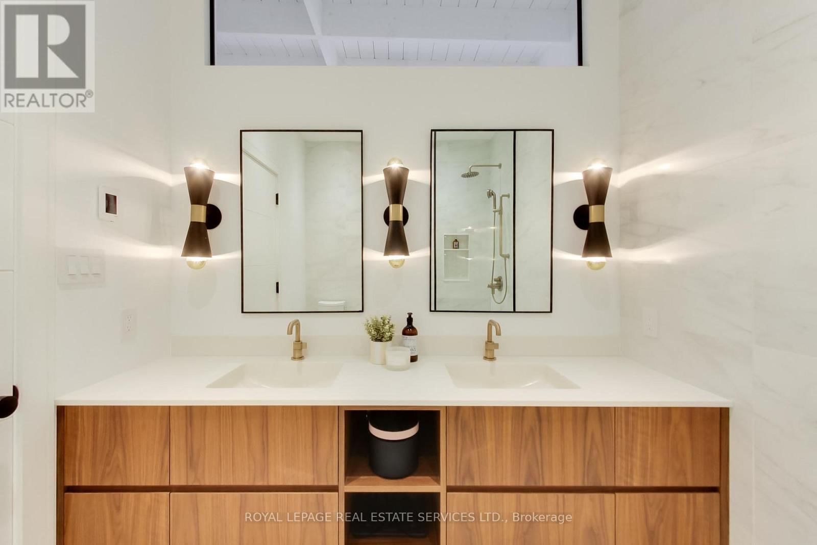 227 HOWLAND AVENUE Image 30