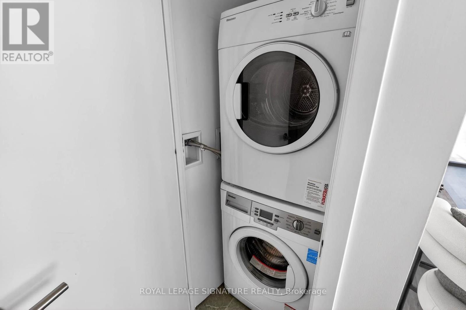 1110 - 185 ROEHAMPTON AVENUE Image 13