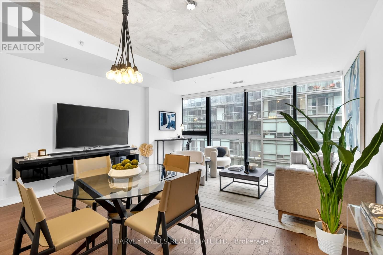 604 - 38 STEWART STREET Image 13