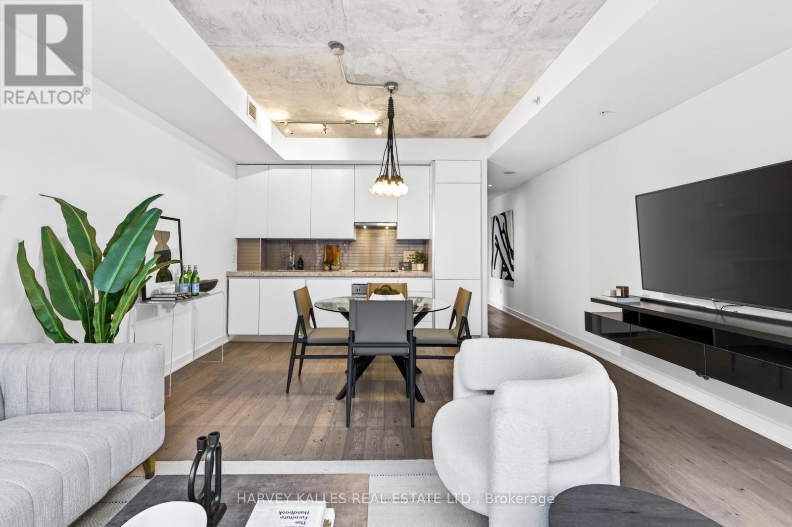 604 - 38 STEWART STREET Image 14