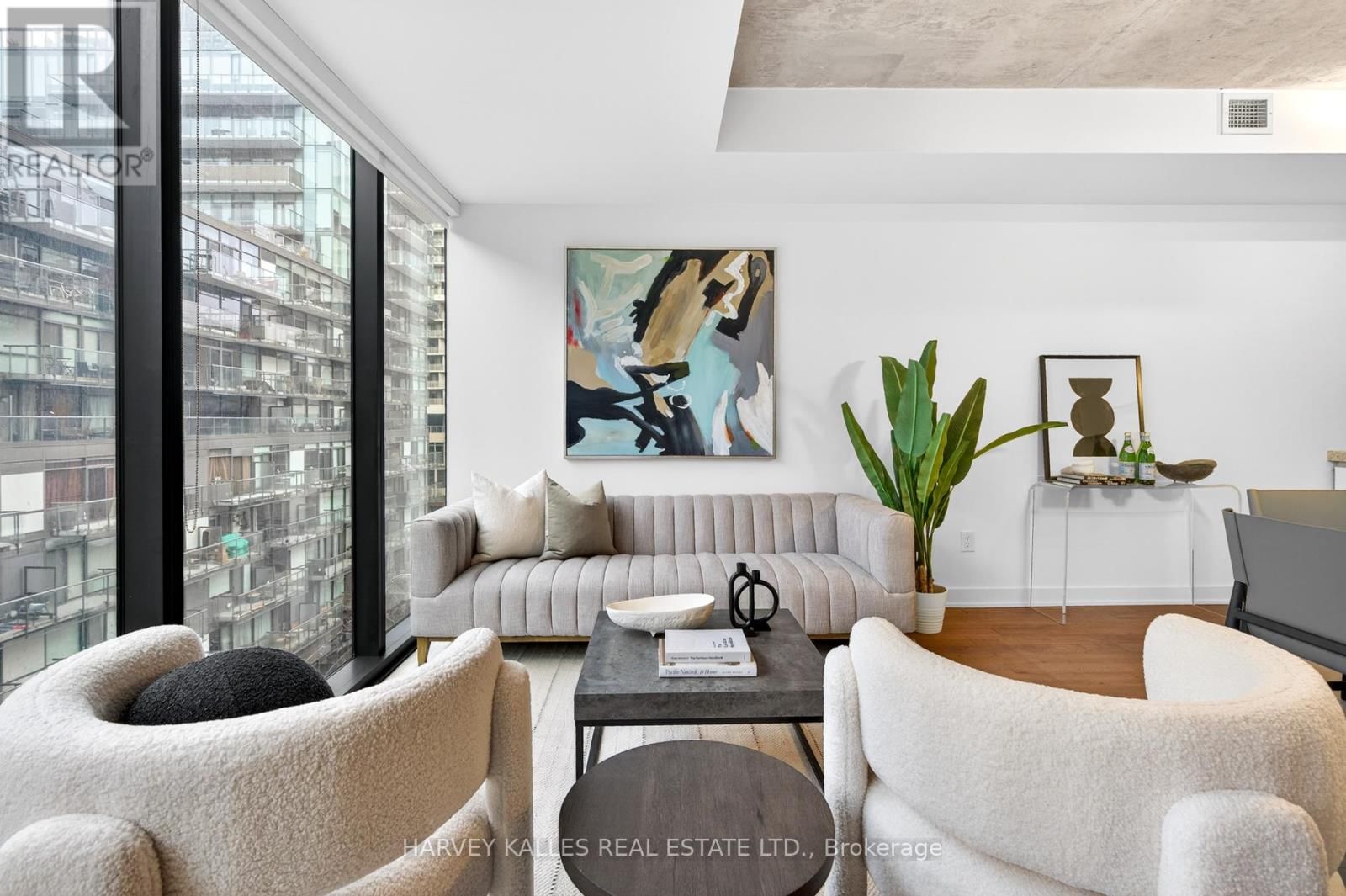 604 - 38 STEWART STREET Image 17