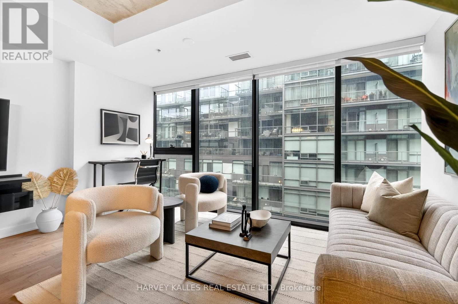 604 - 38 STEWART STREET Image 19