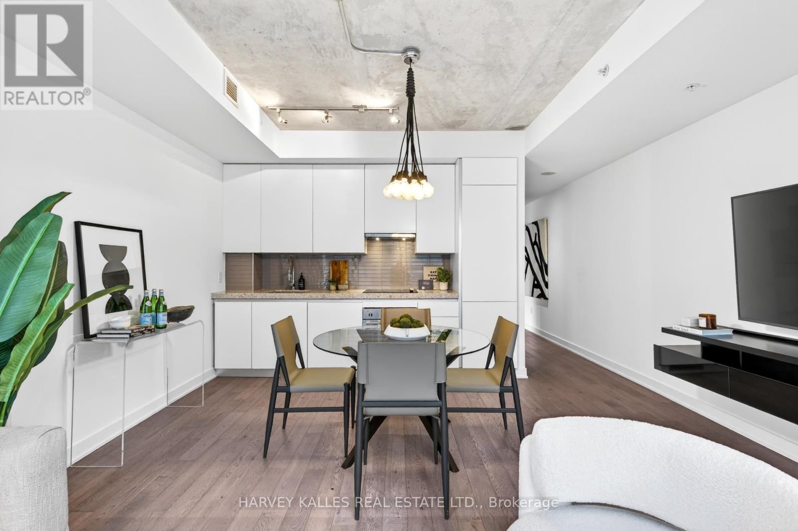 604 - 38 STEWART STREET Image 23