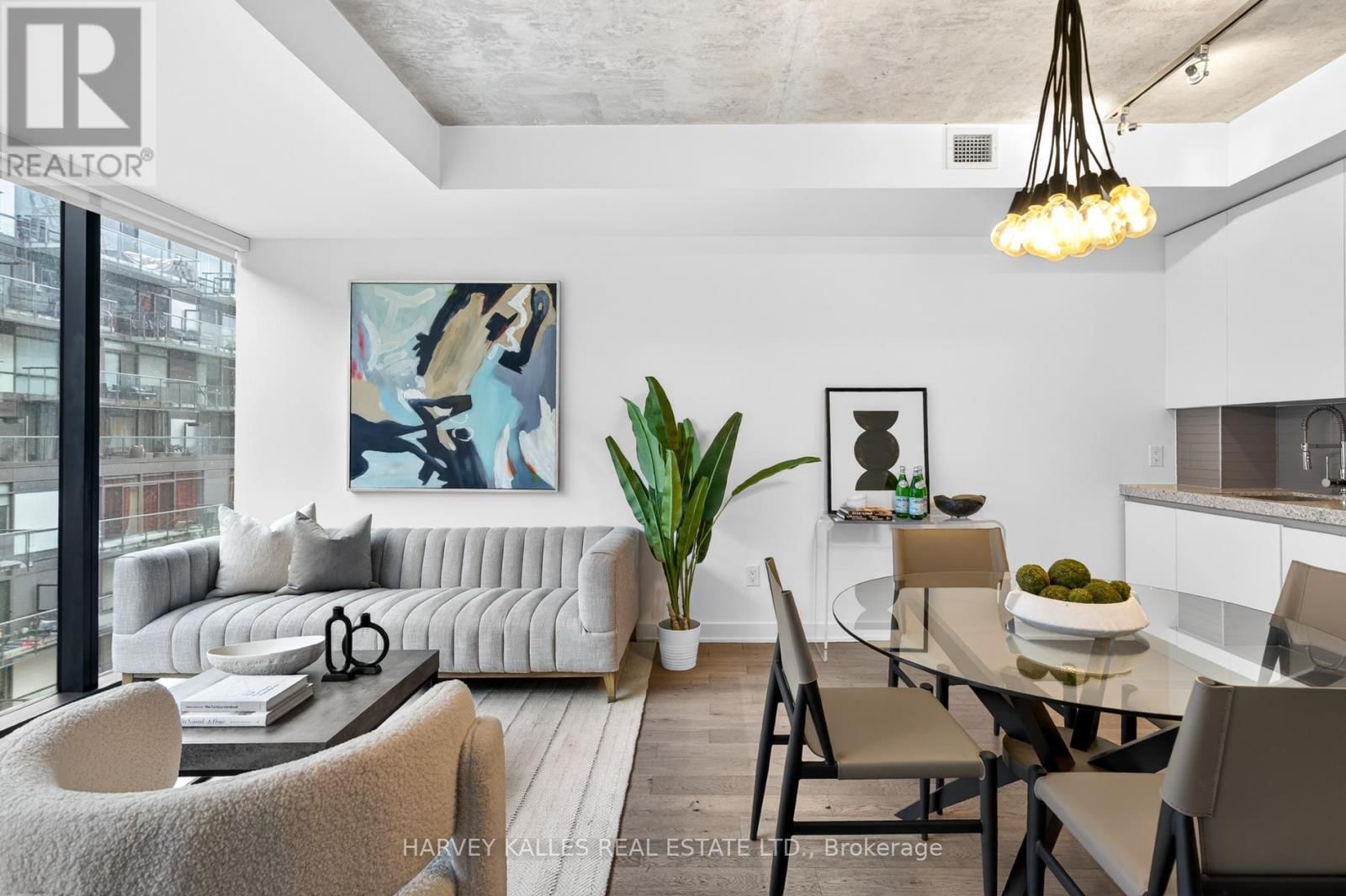 604 - 38 STEWART STREET Image 28