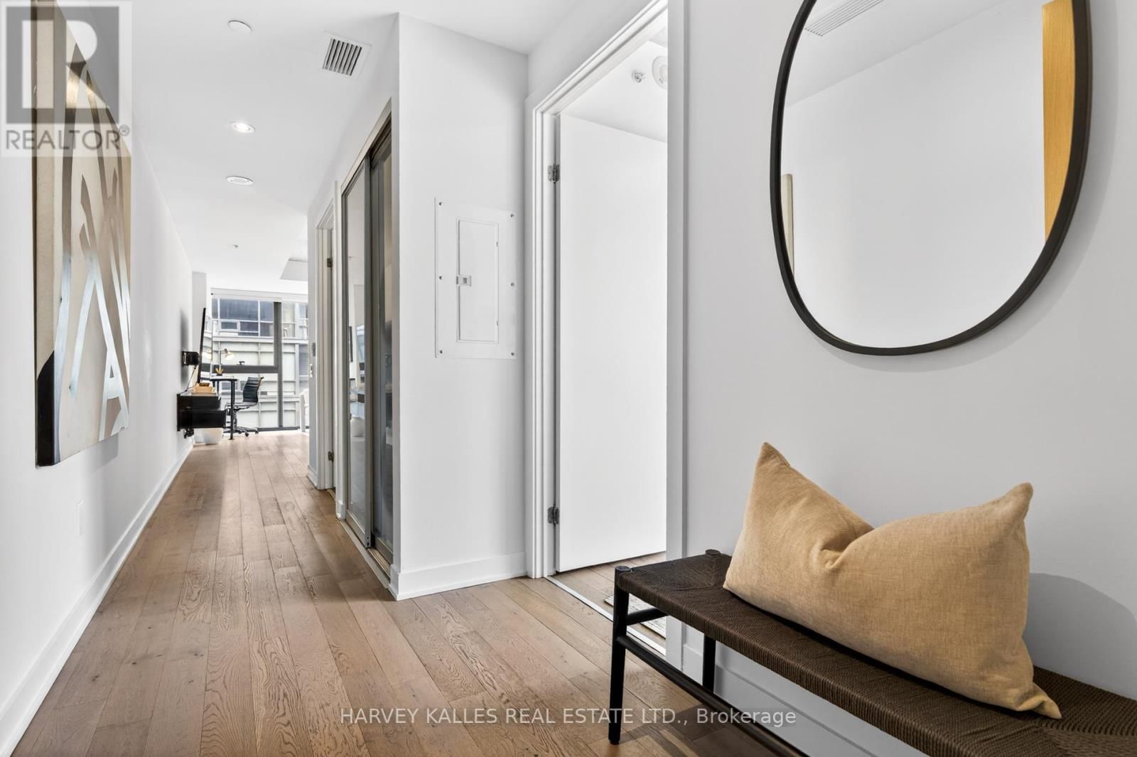 604 - 38 STEWART STREET Image 4