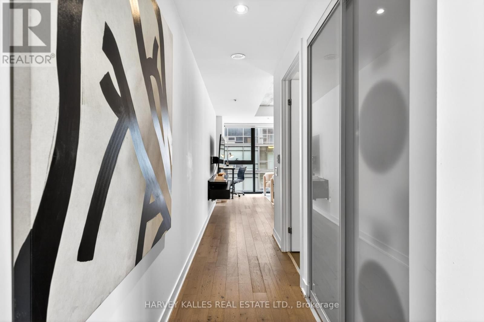 604 - 38 STEWART STREET Image 5