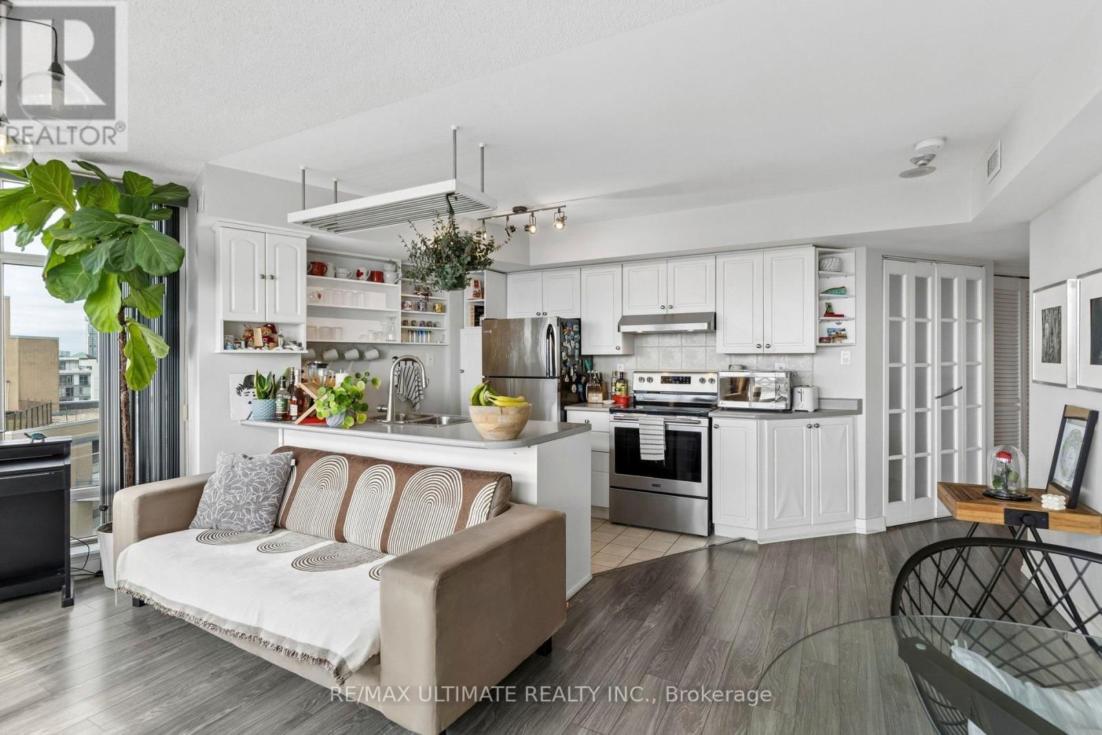 1216 - 650 QUEENS QUAY WEST Image 10