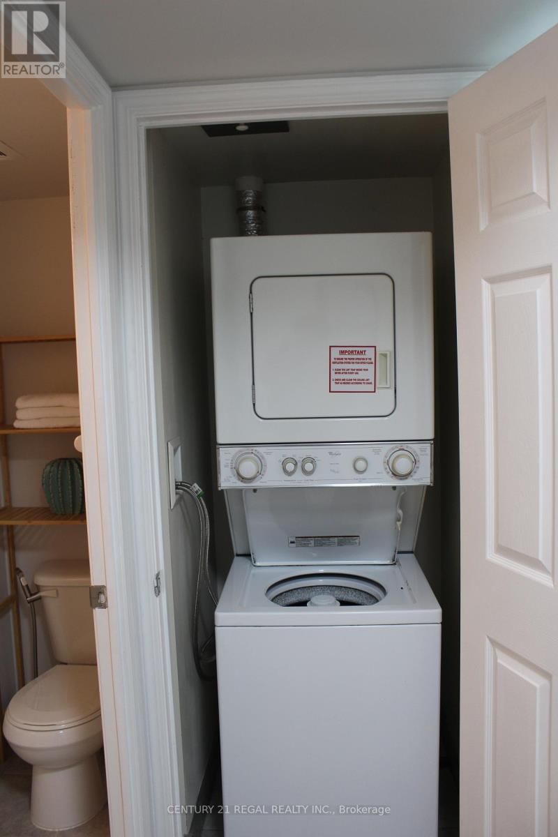 2706 - 19 GRAND TRUNK CRESCENT Image 42