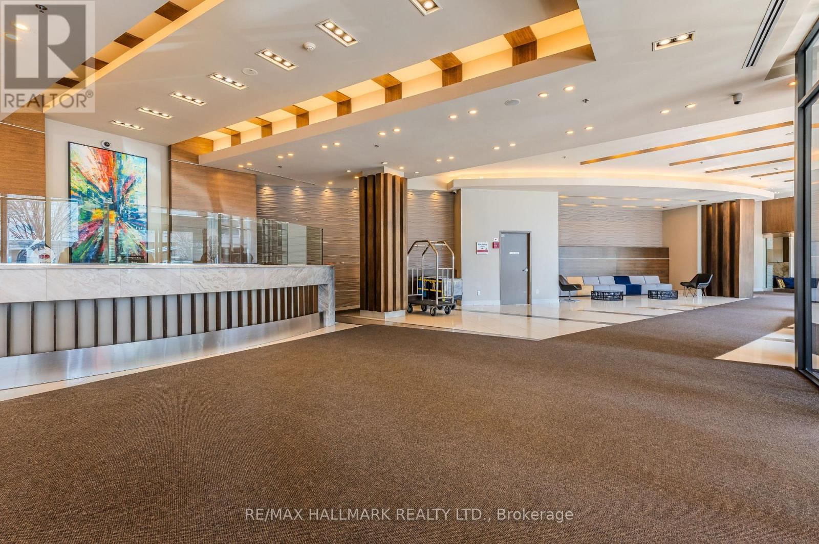 2211 - 18 HARBOUR STREET Image 32