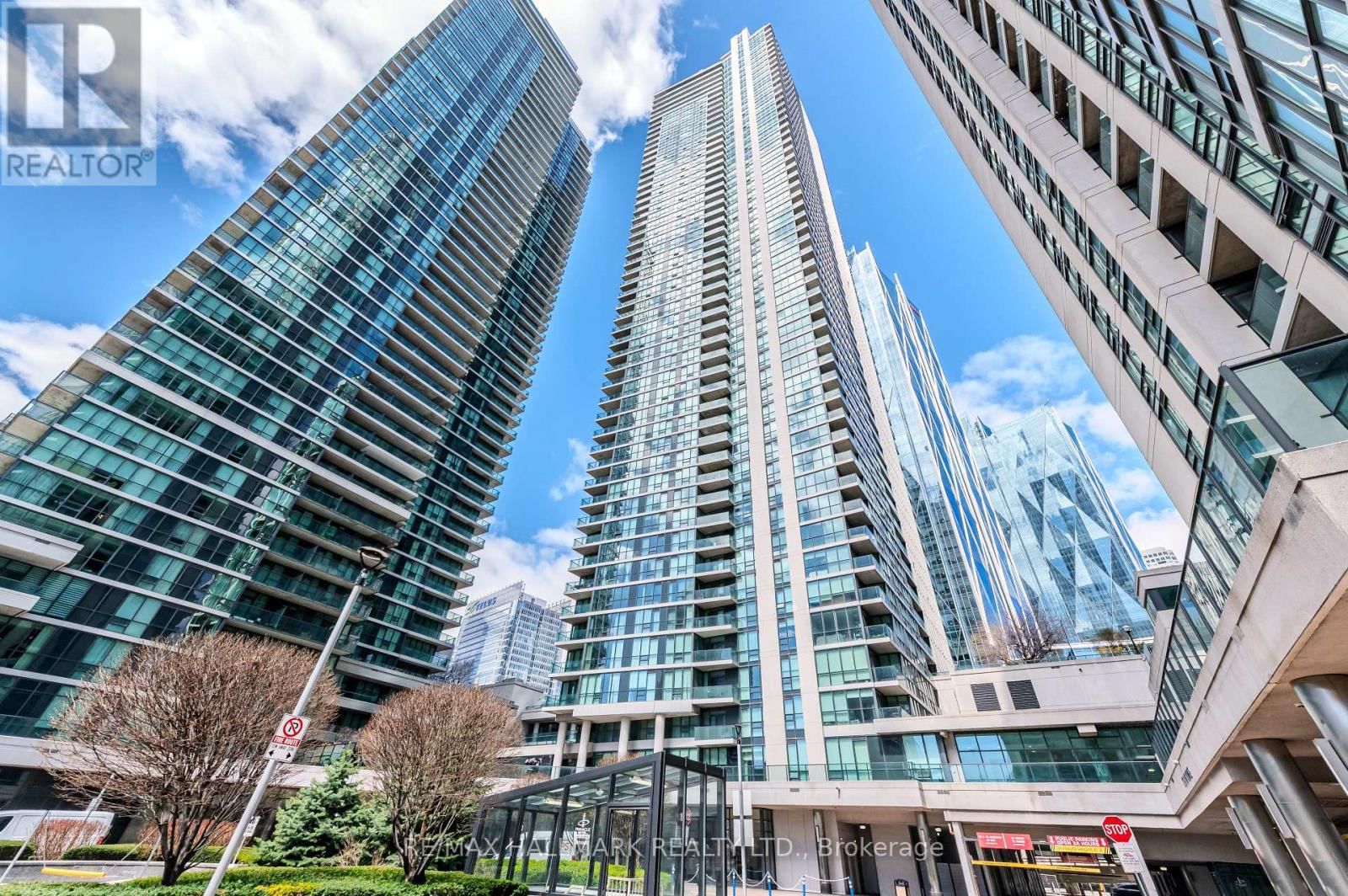 2211 - 18 HARBOUR STREET Image 33