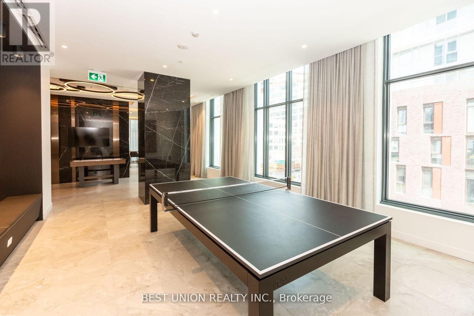 4816 - 252 CHURCH STREET EAST Image 20