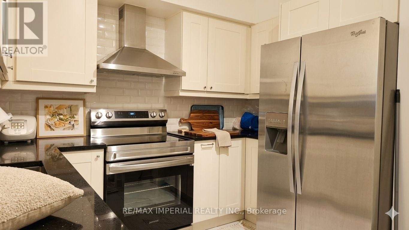 RG1 - 2 CLAIRTRELL ROAD Image 13