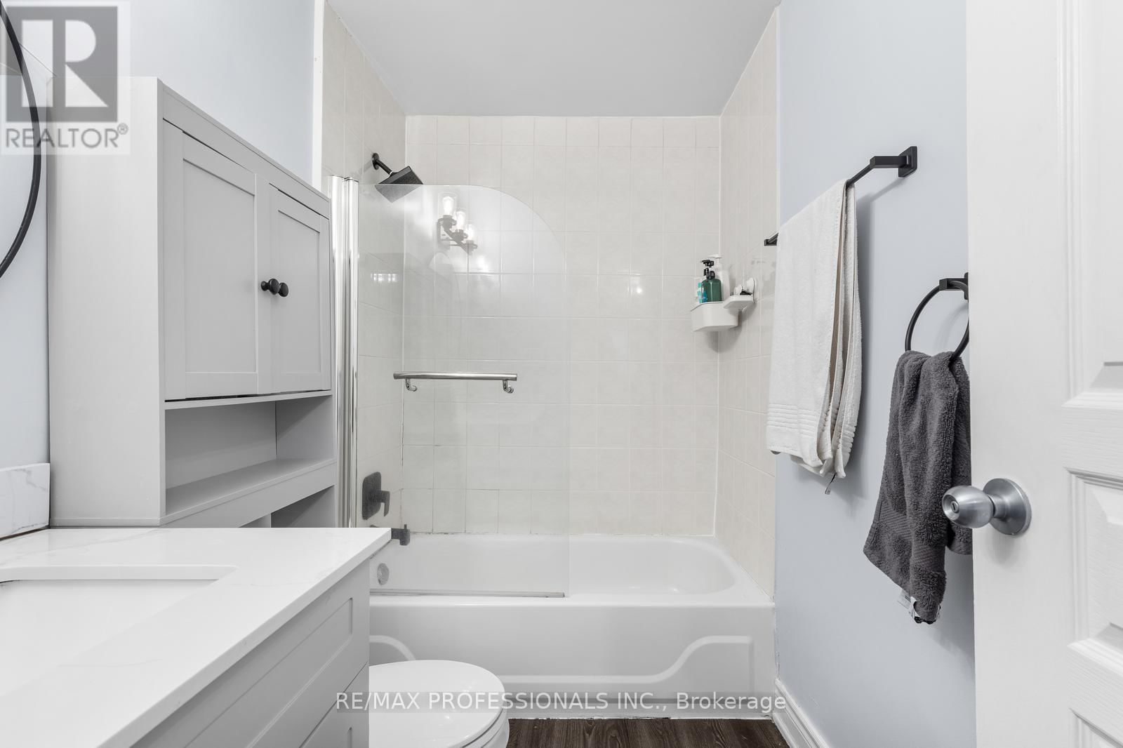 105 - 412 JARVIS STREET Image 15