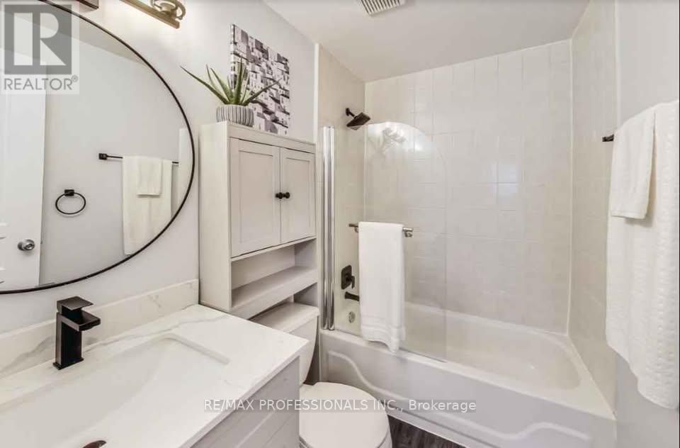 105 - 412 JARVIS STREET Image 17