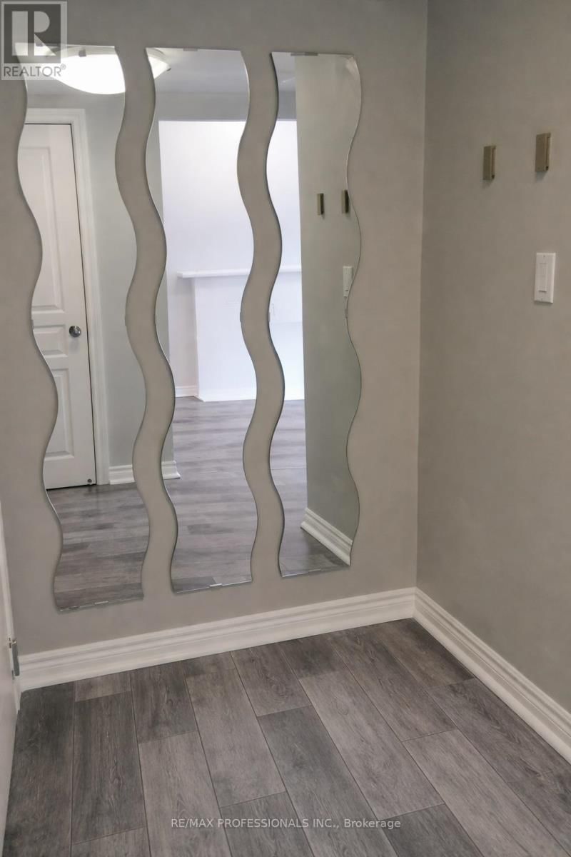 105 - 412 JARVIS STREET Image 18