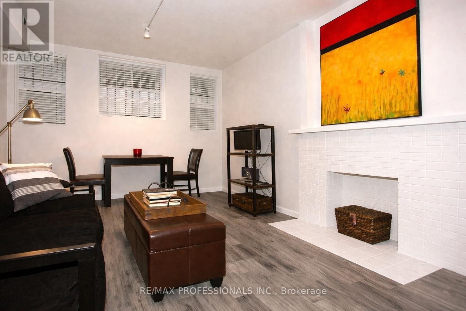 105 - 412 JARVIS STREET Image 5