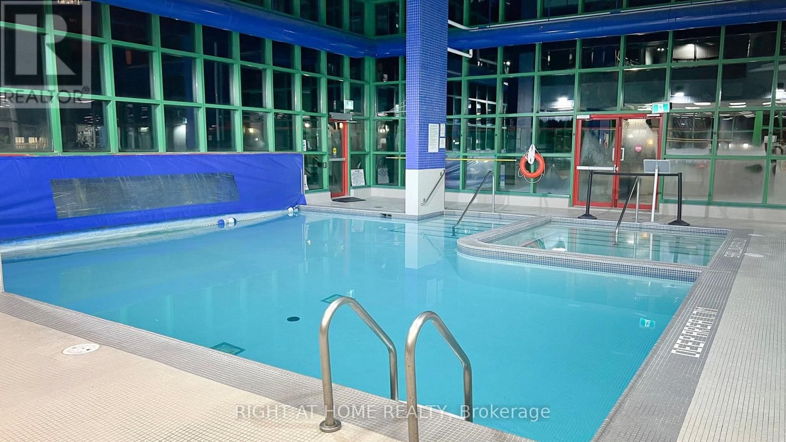 2306 - 77 HARBOUR SQUARE Image 23