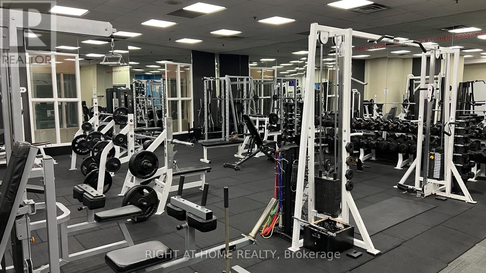 2306 - 77 HARBOUR SQUARE Image 30