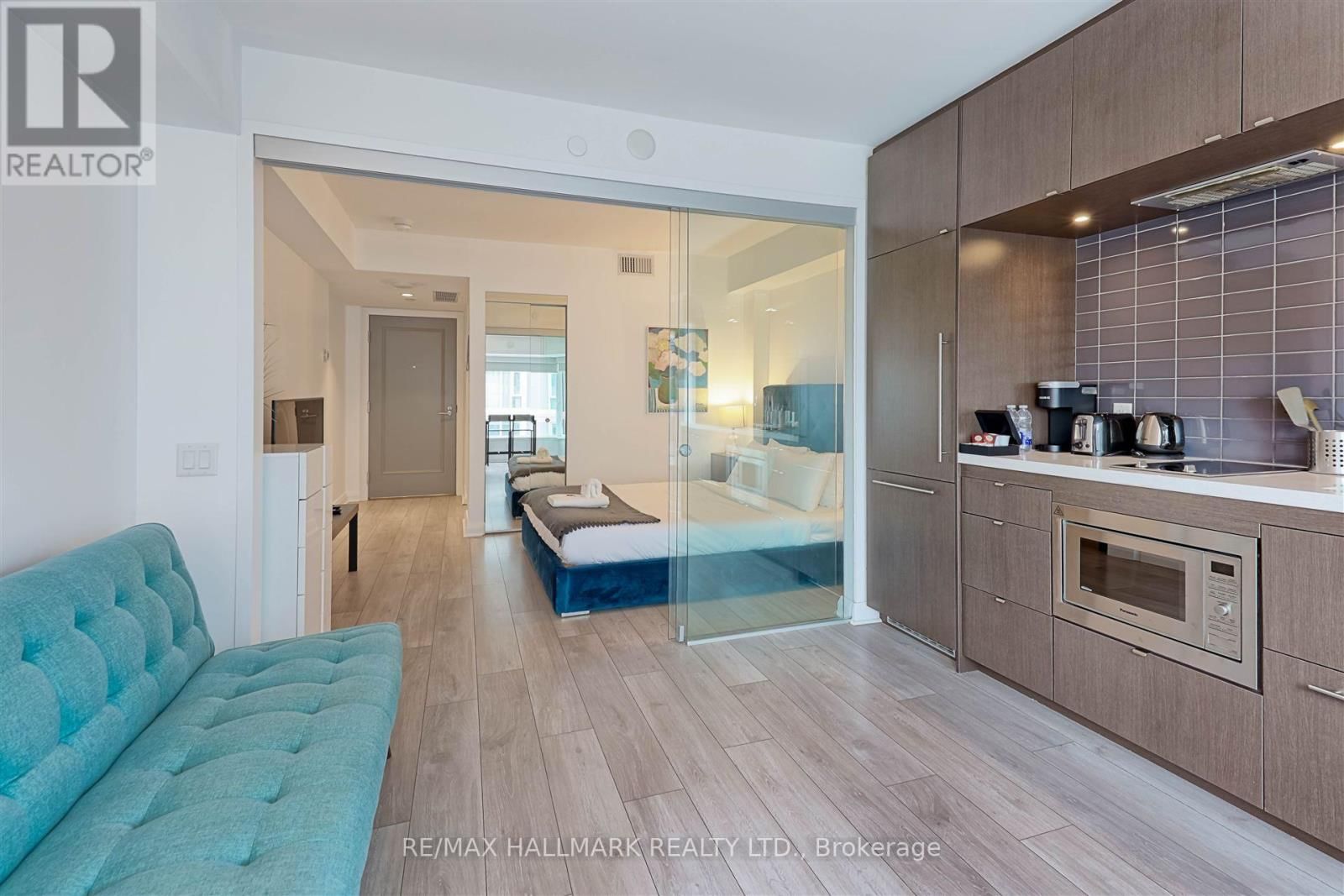 1412 - 155 YORKVILLE AVENUE Image 11