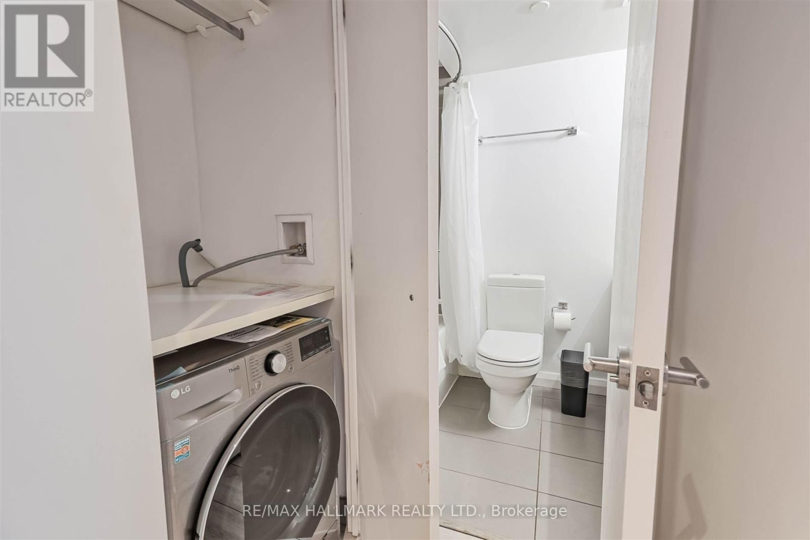 1412 - 155 YORKVILLE AVENUE Image 13