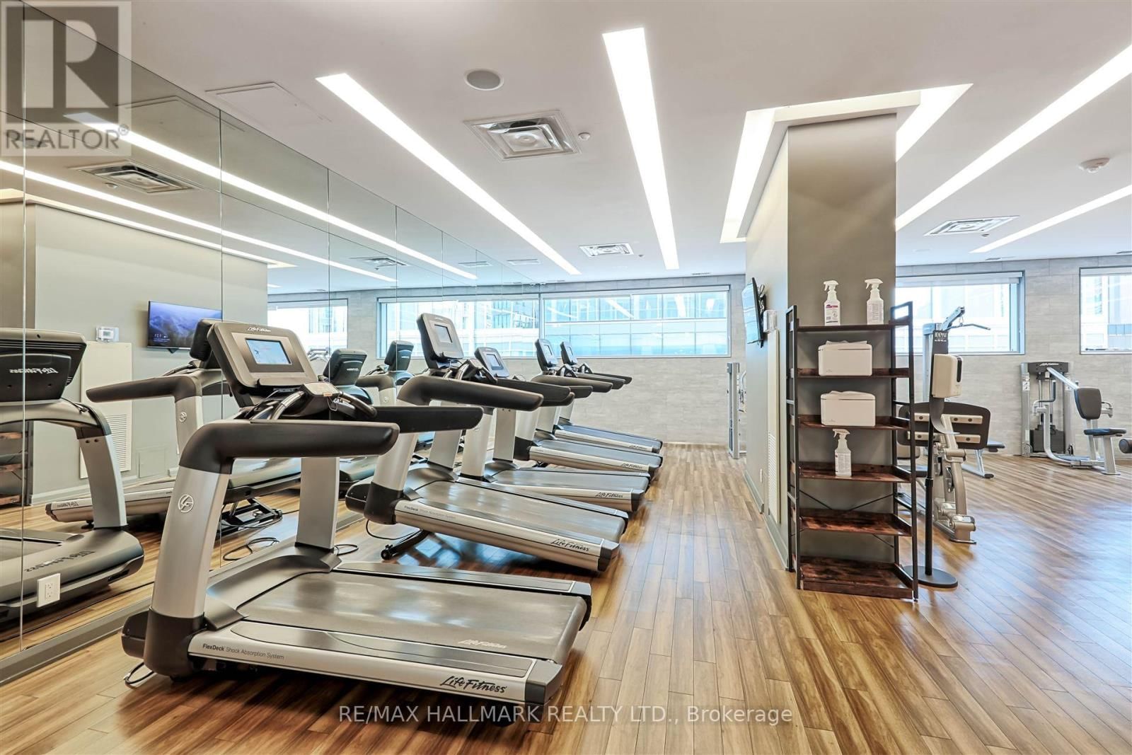 1412 - 155 YORKVILLE AVENUE Image 14