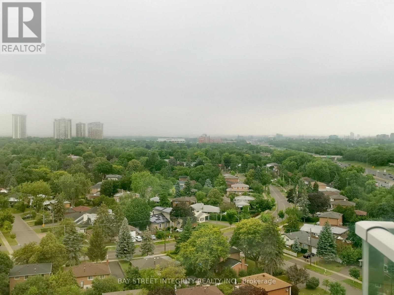 1607 - 180 FAIRVIEW MALL DRIVE Image 12