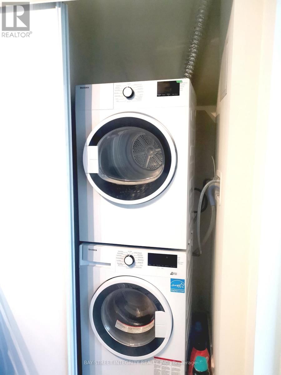 1607 - 180 FAIRVIEW MALL DRIVE Image 7