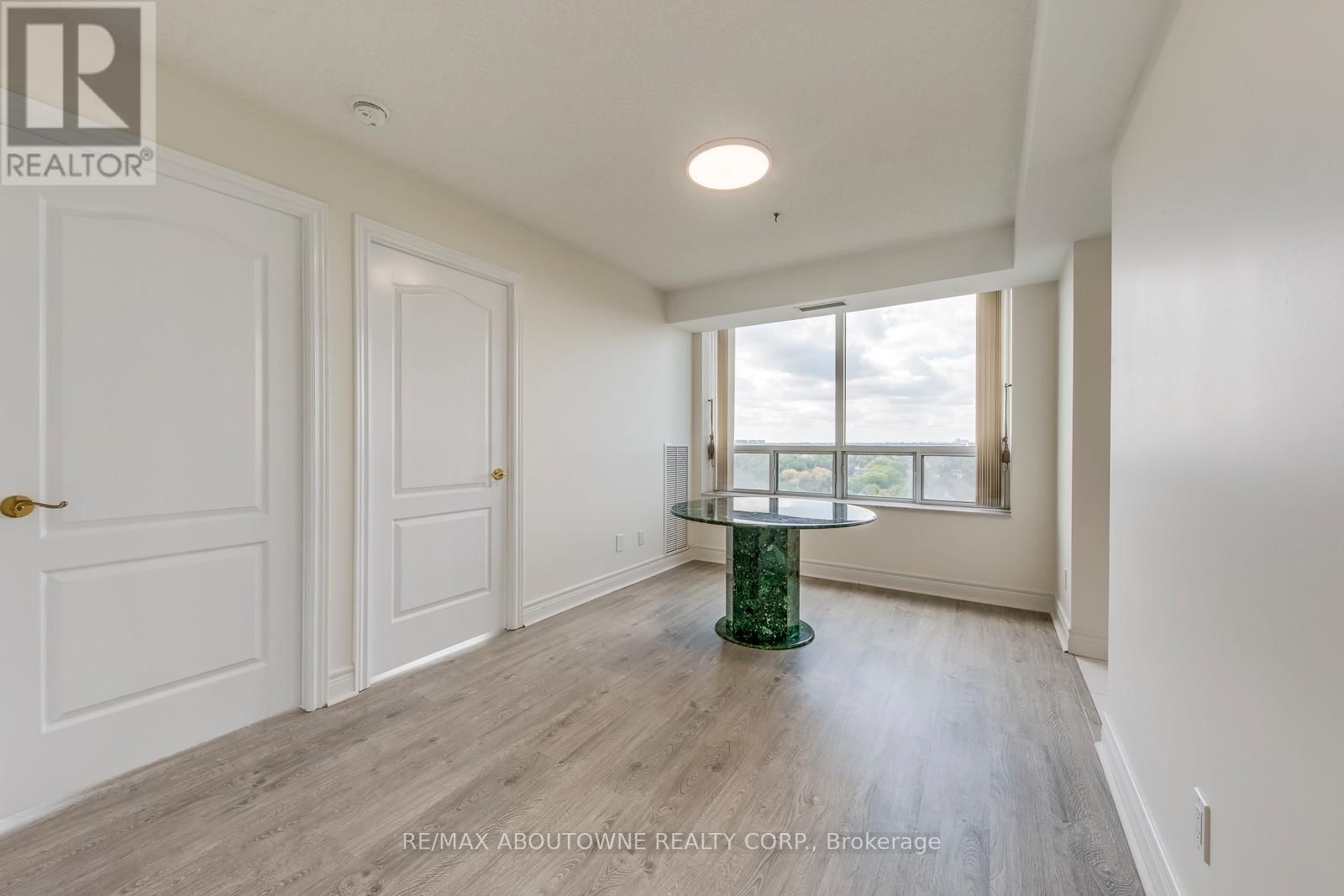 1805 - 5418 YONGE STREET Image 16