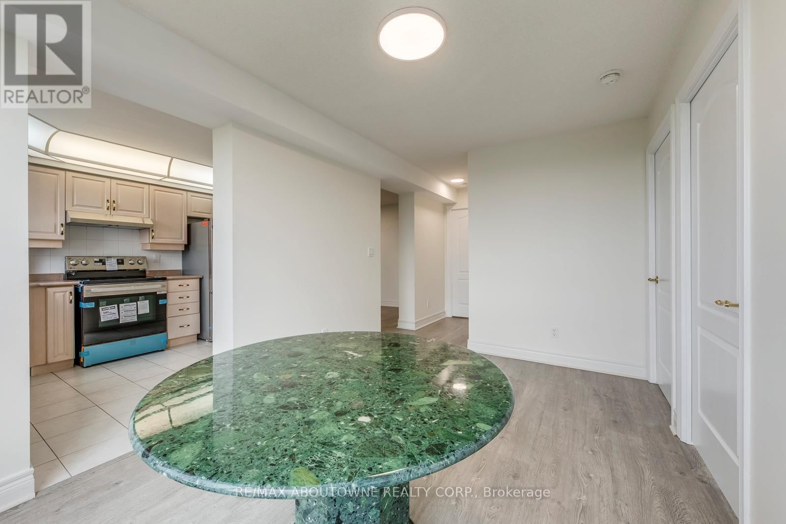 1805 - 5418 YONGE STREET Image 18