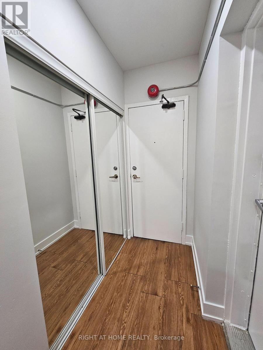 301 - 505 CHURCH STREET Image 3