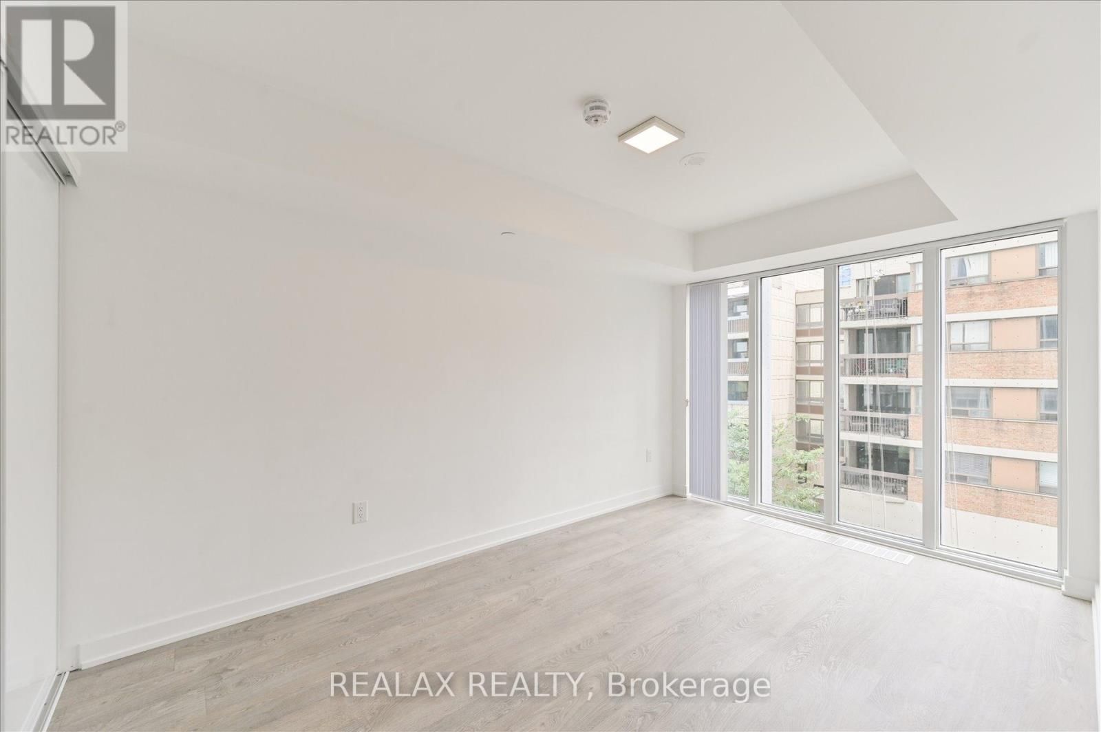 508 - 50 MCCAUL STREET Image 10