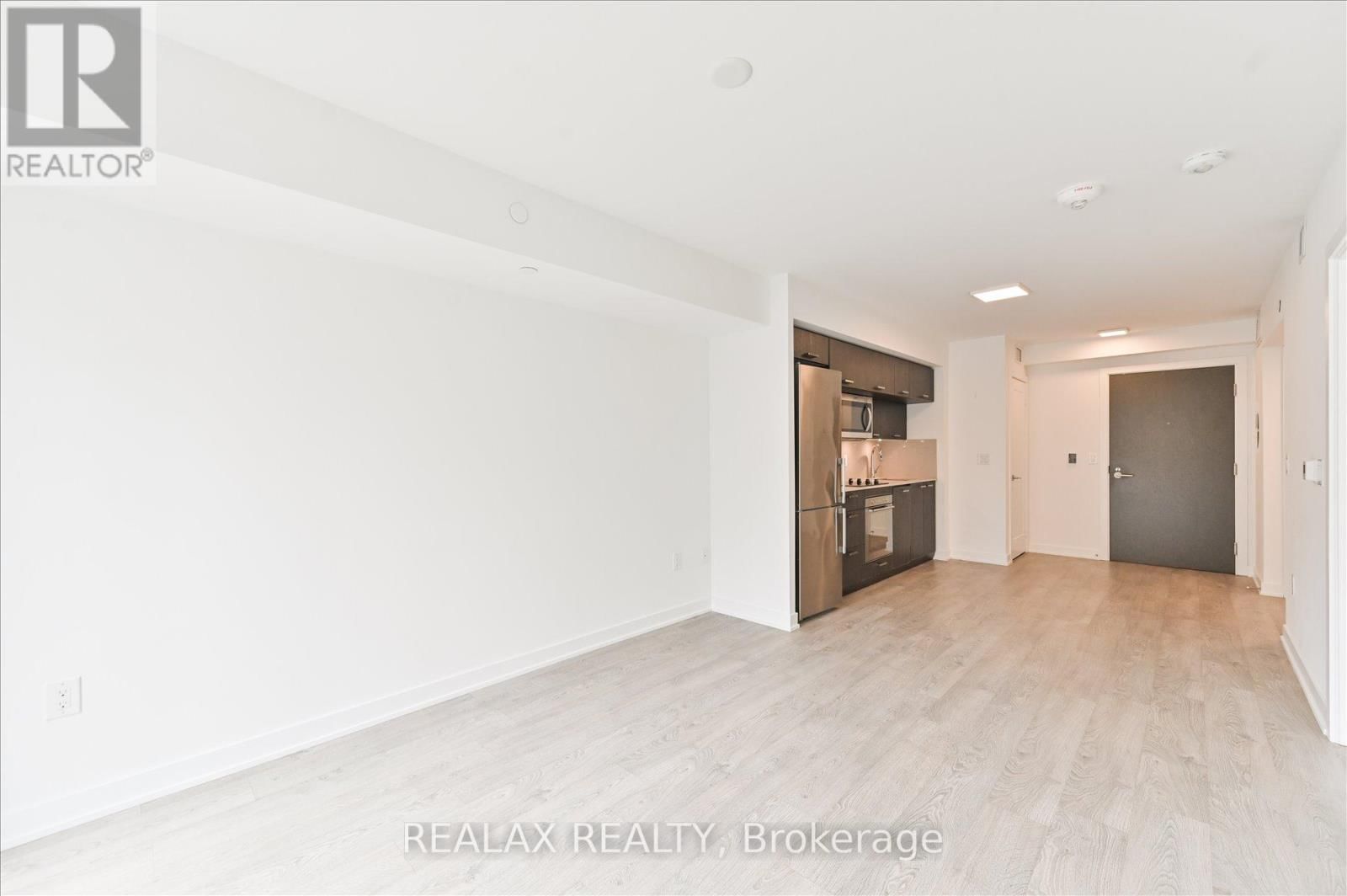 508 - 50 MCCAUL STREET Image 9