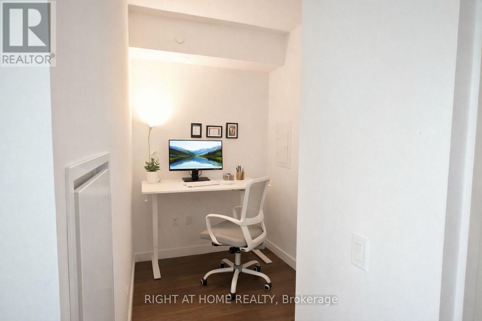 2108 - 2A CHURCH STREET Image 6