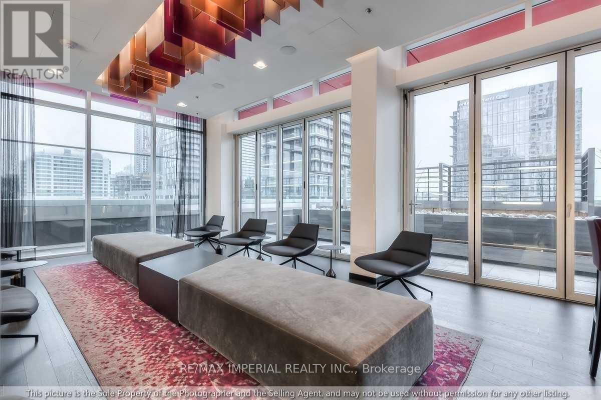 515 - 318 RICHMOND STREET WEST Image 20