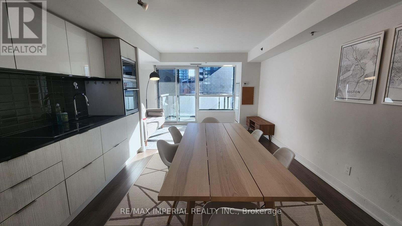 515 - 318 RICHMOND STREET WEST Image 7