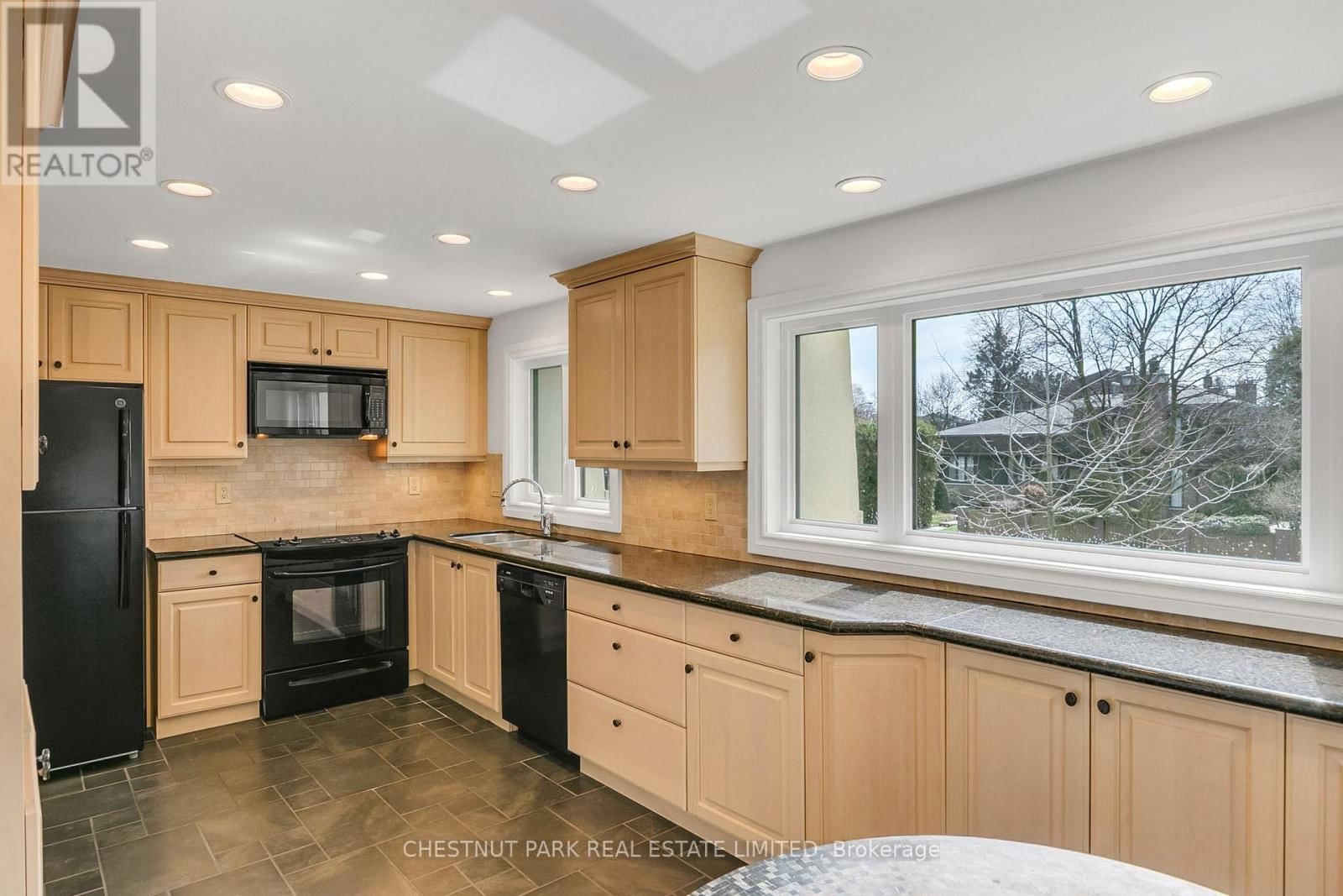 80 SHADBERRY DRIVE Image 11