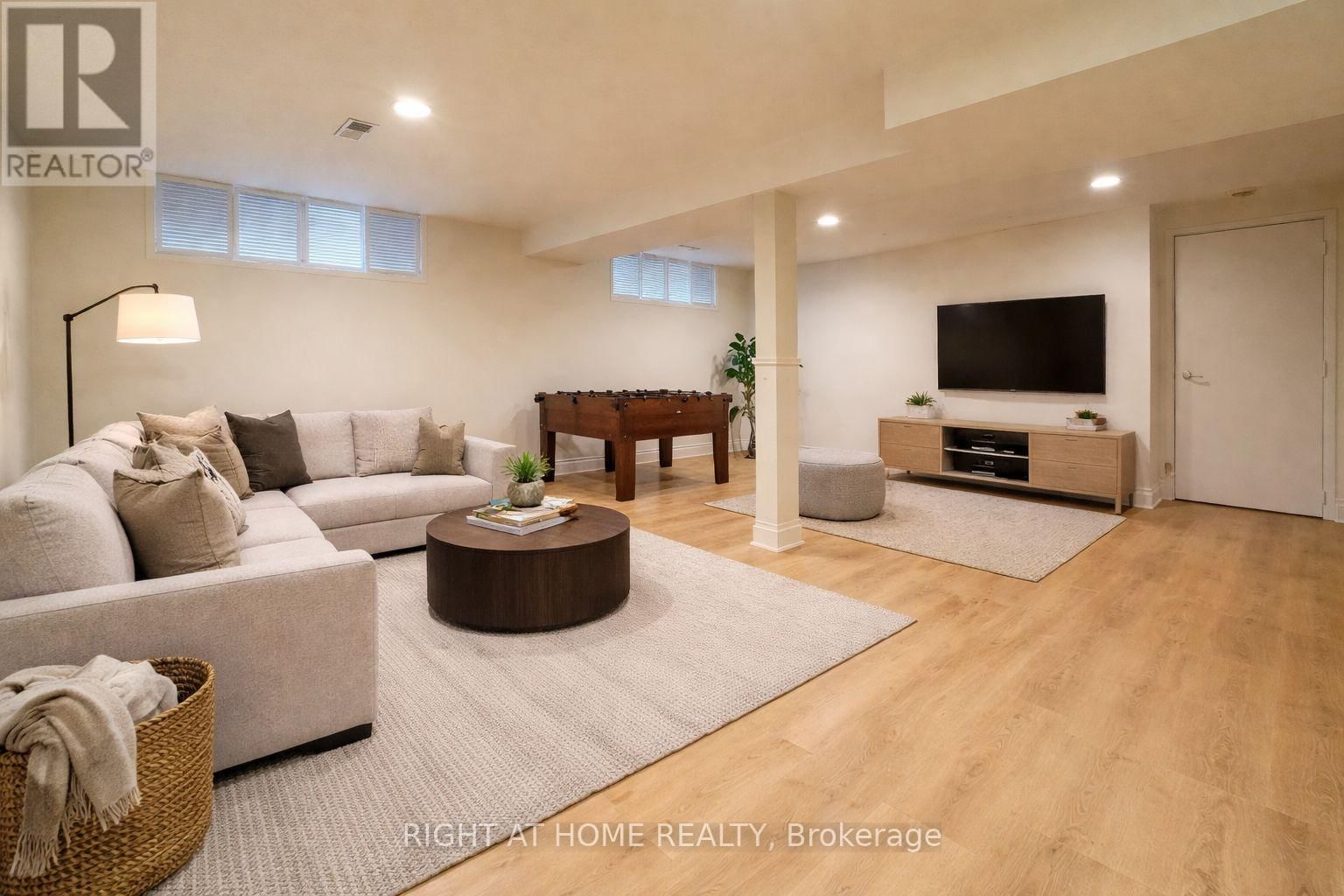 15 FOURSOME CRESCENT Image 16