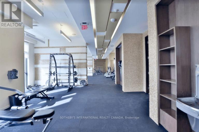 2409 - 300 FRONT STREET WEST Image 17