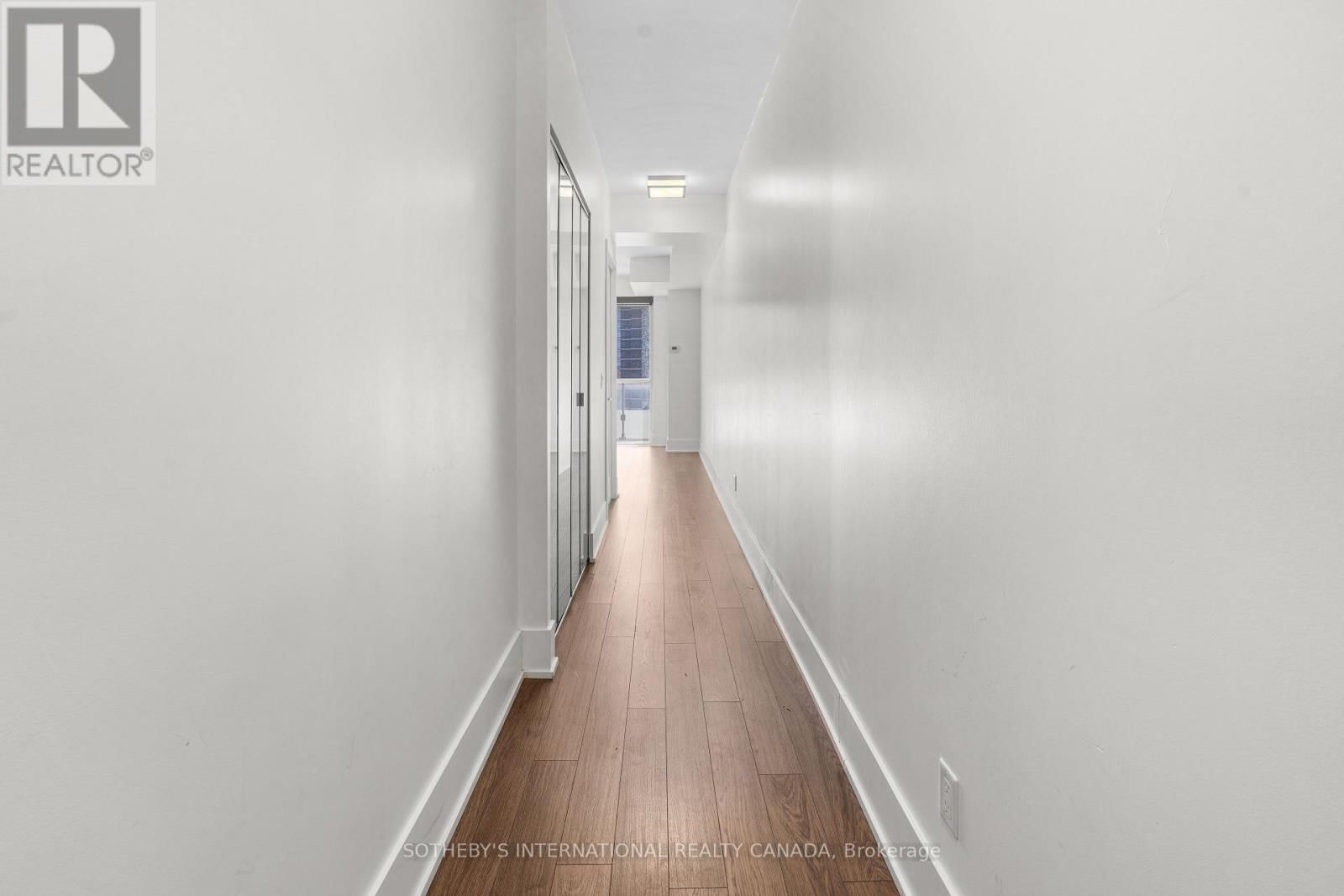 2409 - 300 FRONT STREET WEST Image 3