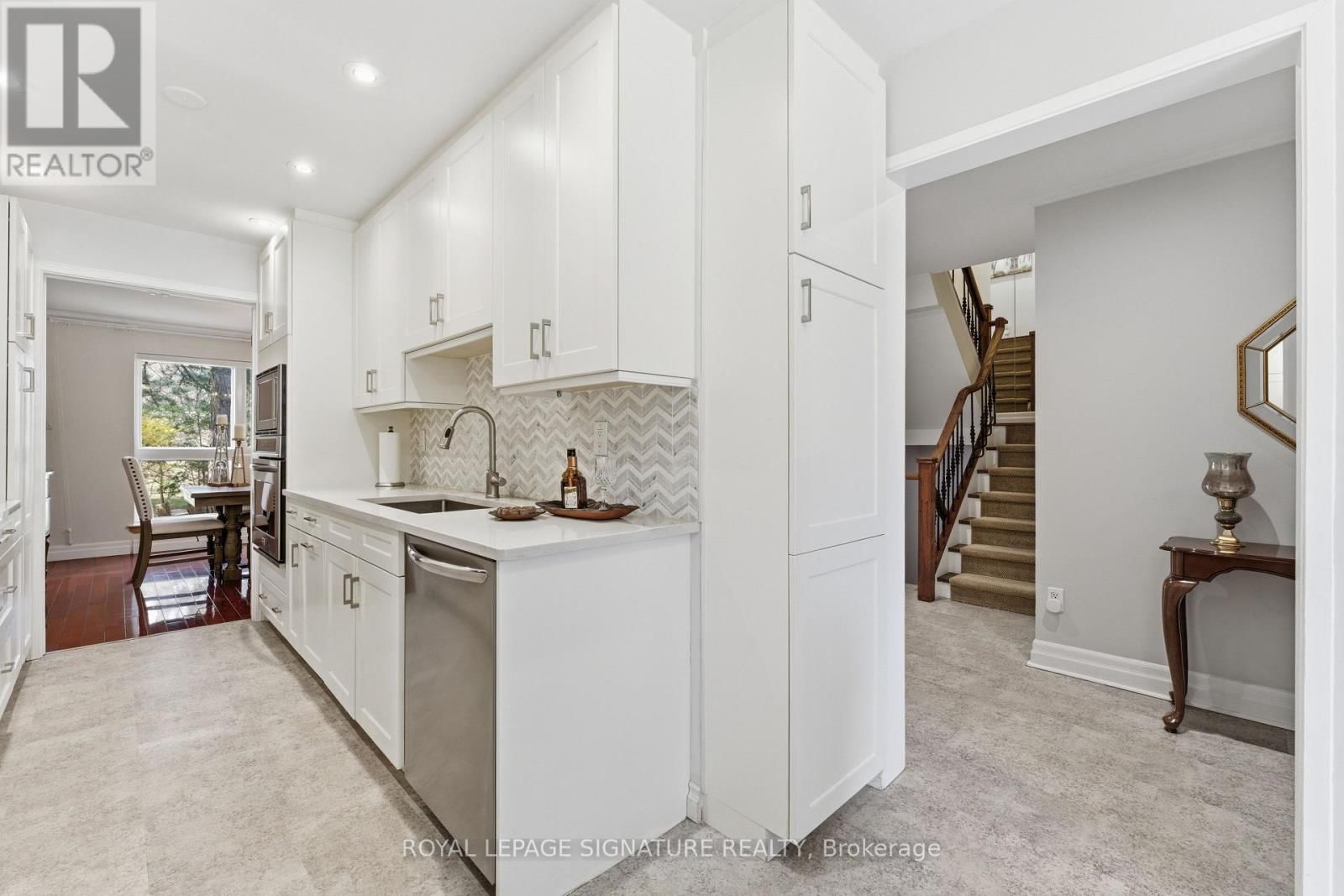 6 CRIMSON MILLWAY Image 11