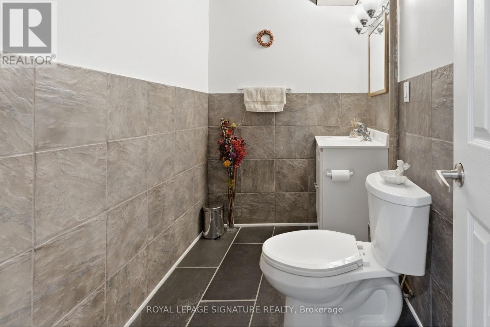 6 CRIMSON MILLWAY Image 29