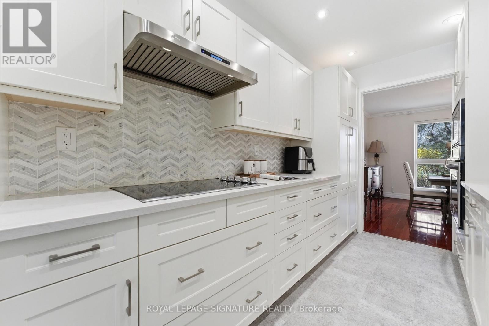 6 CRIMSON MILLWAY Image 8