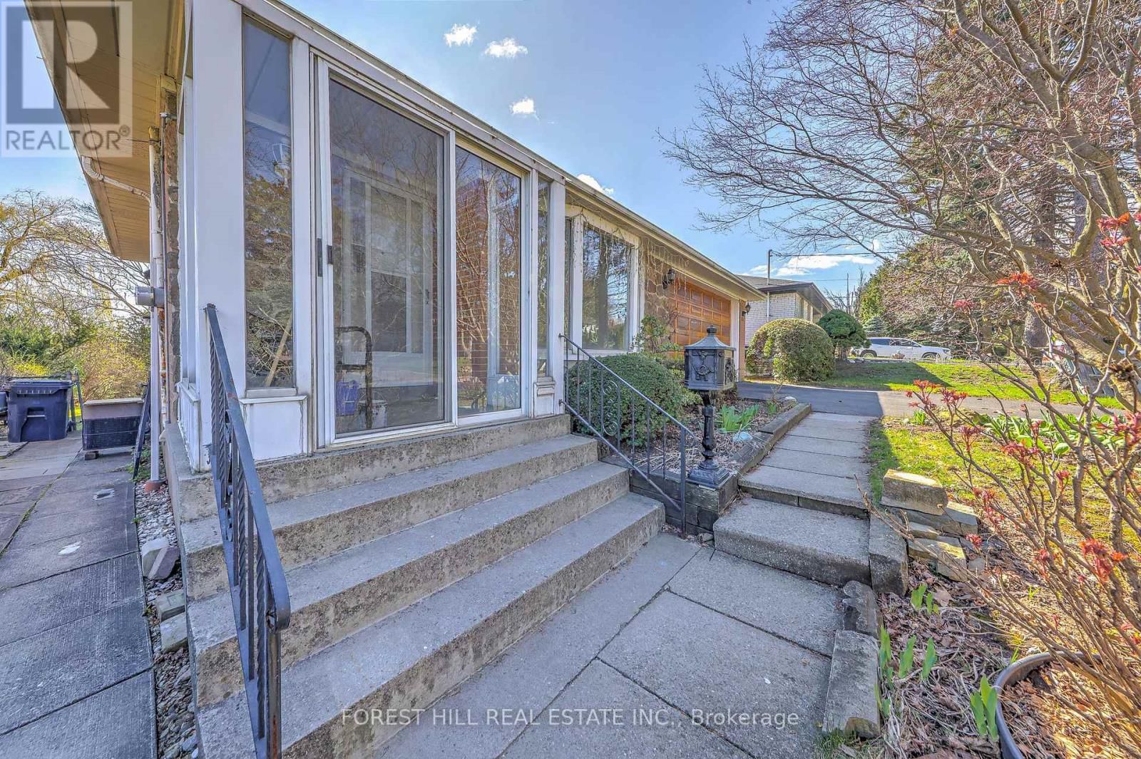 63 HOPPERTON DRIVE Image 2