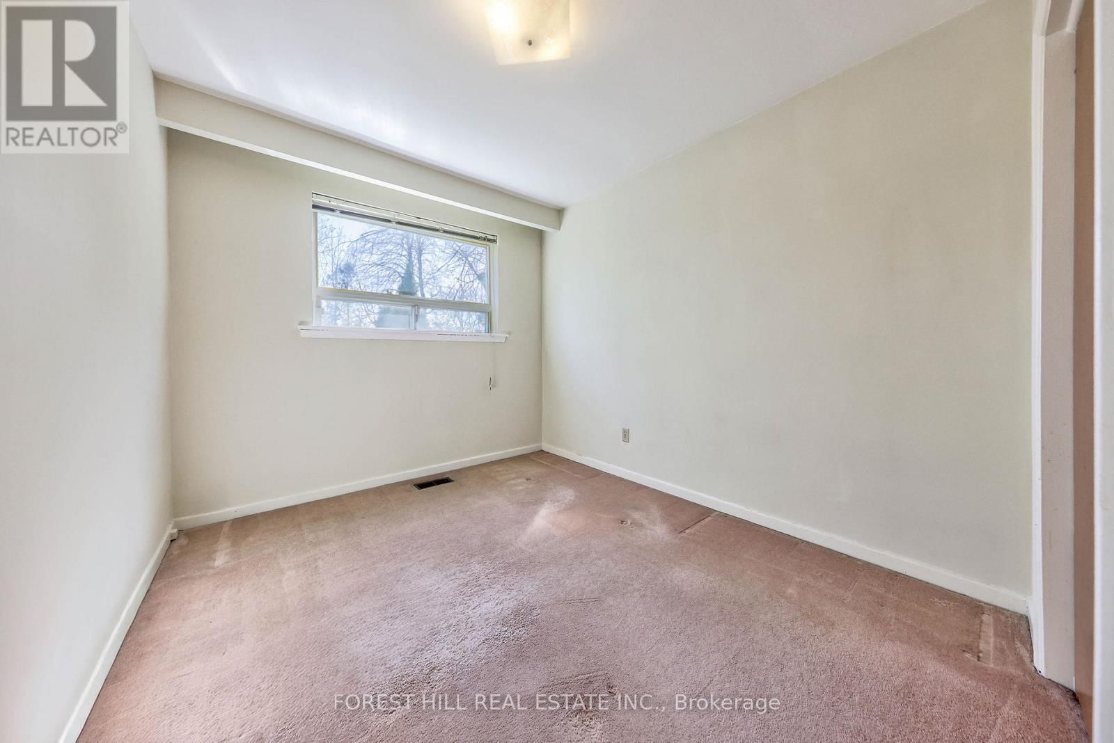 63 HOPPERTON DRIVE Image 21