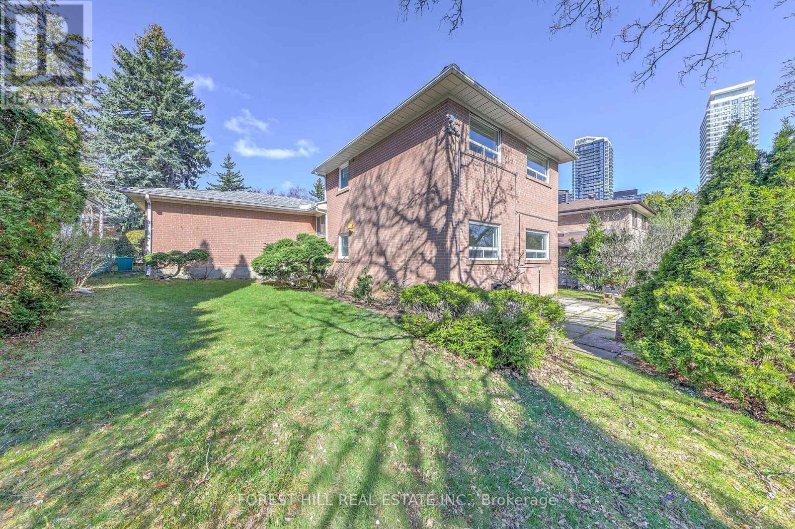 63 HOPPERTON DRIVE Image 25