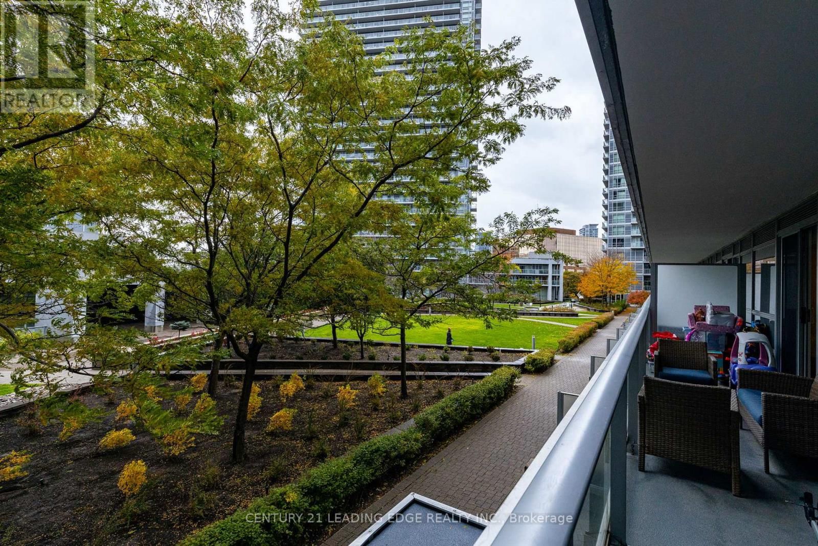 216 - 2035 SHEPPARD AVENUE EAST Image 8