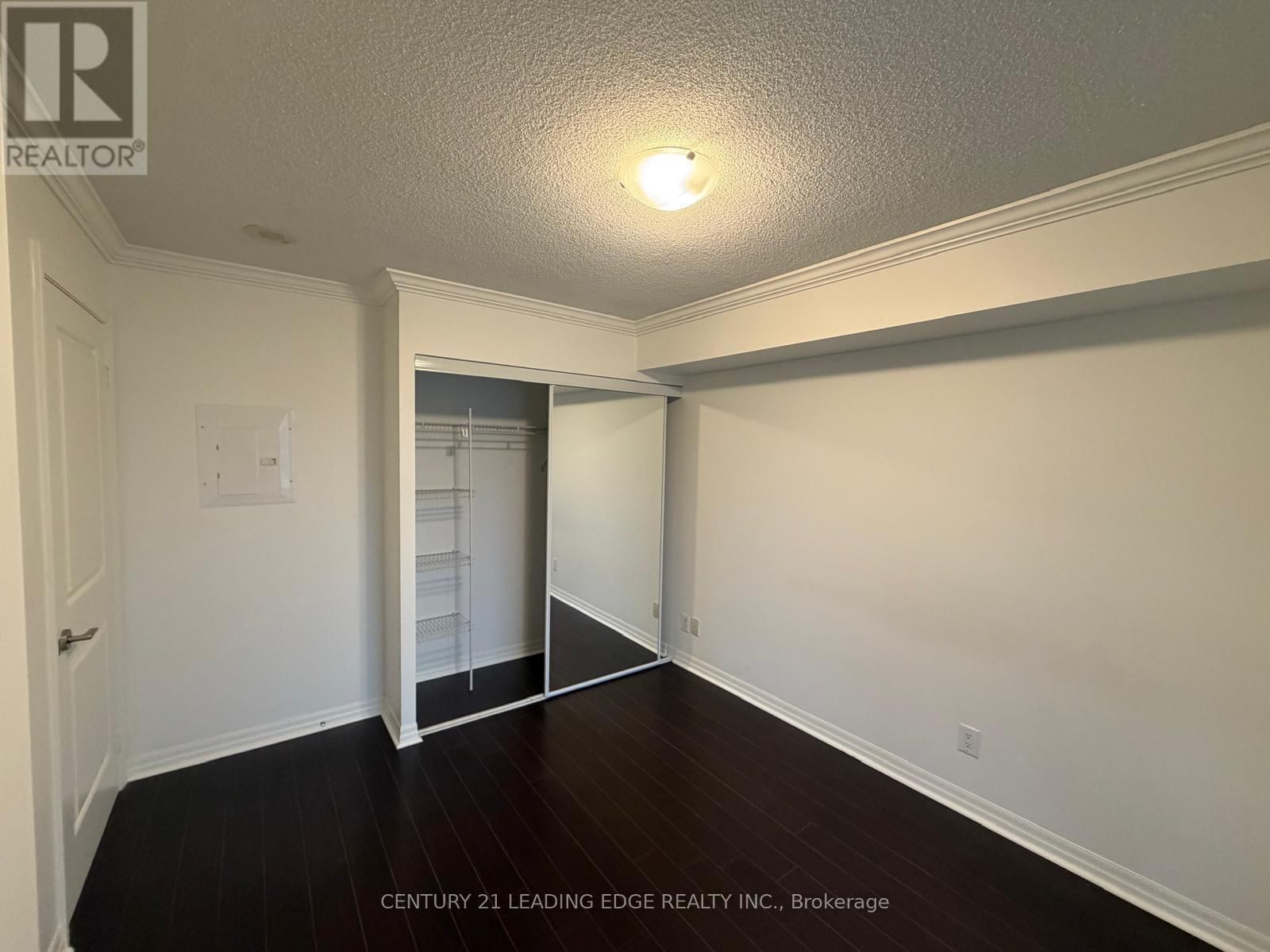 216 - 2035 SHEPPARD AVENUE EAST Image 9