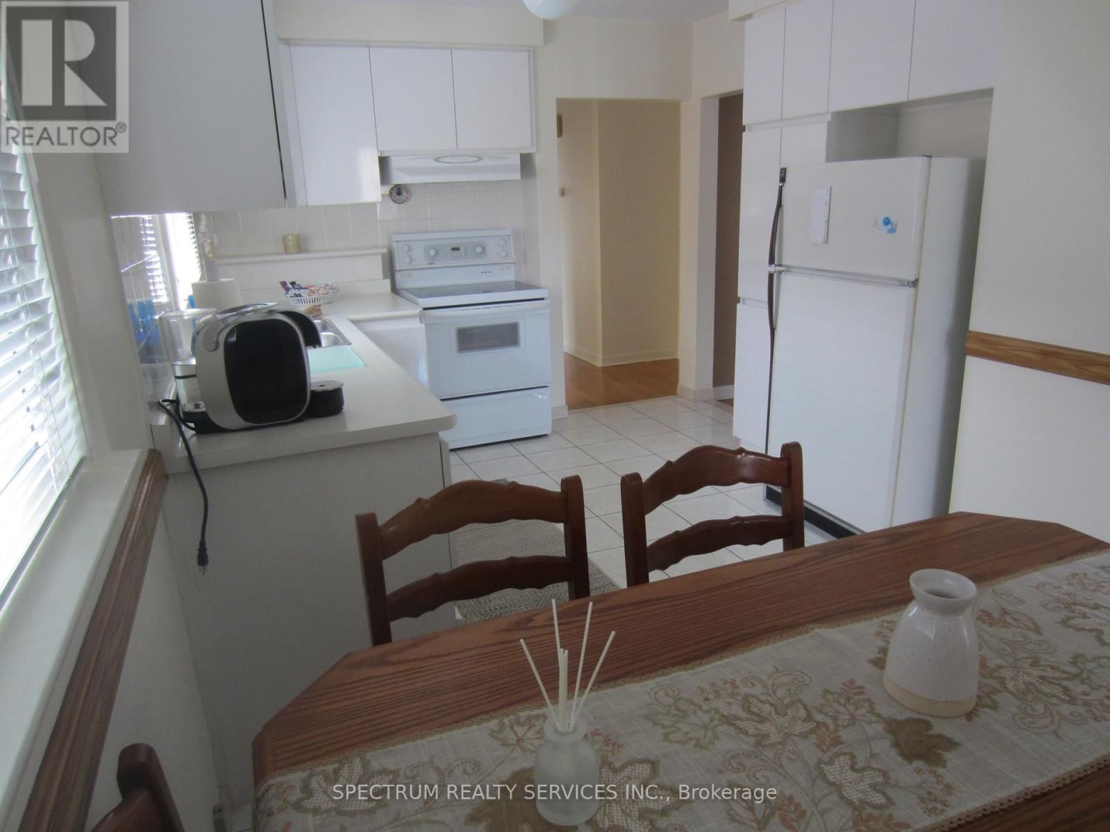 409 PATRICIA AVENUE Image 10