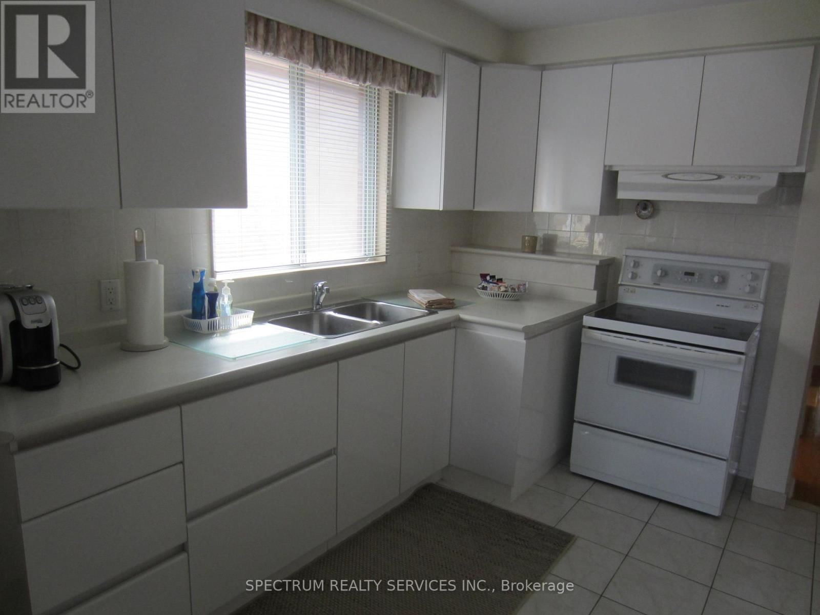 409 PATRICIA AVENUE Image 11