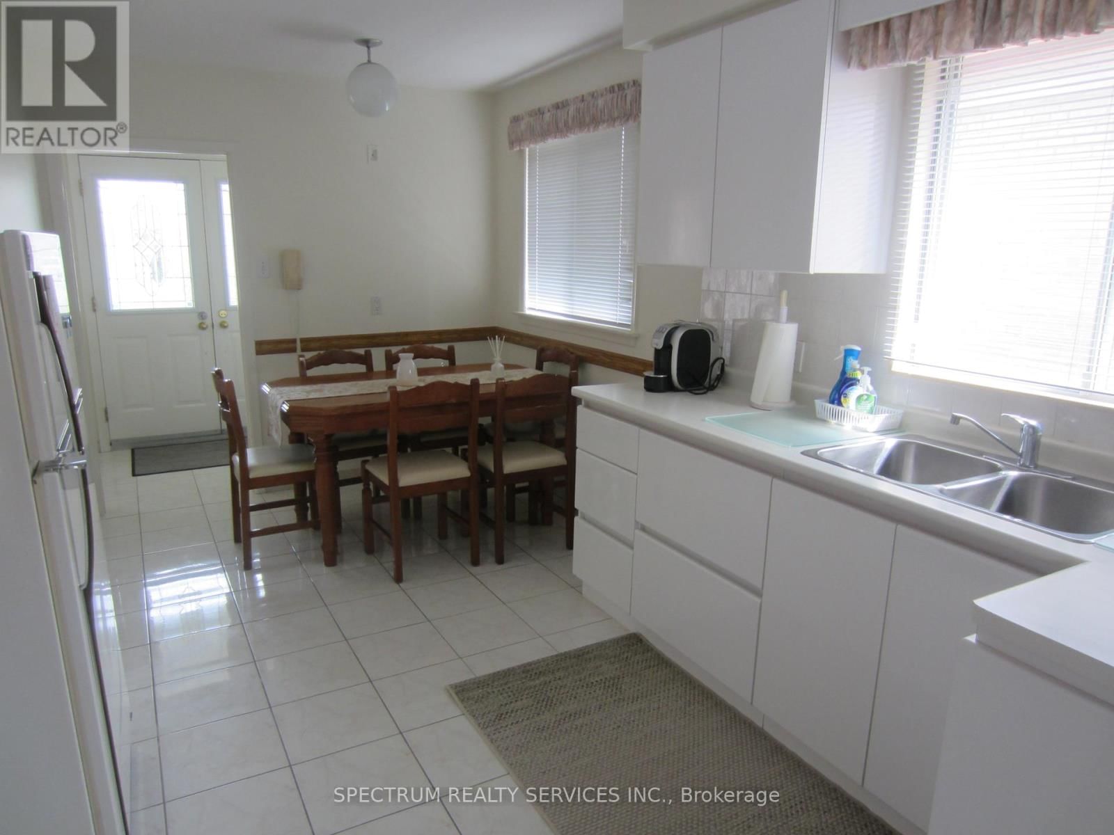 409 PATRICIA AVENUE Image 9